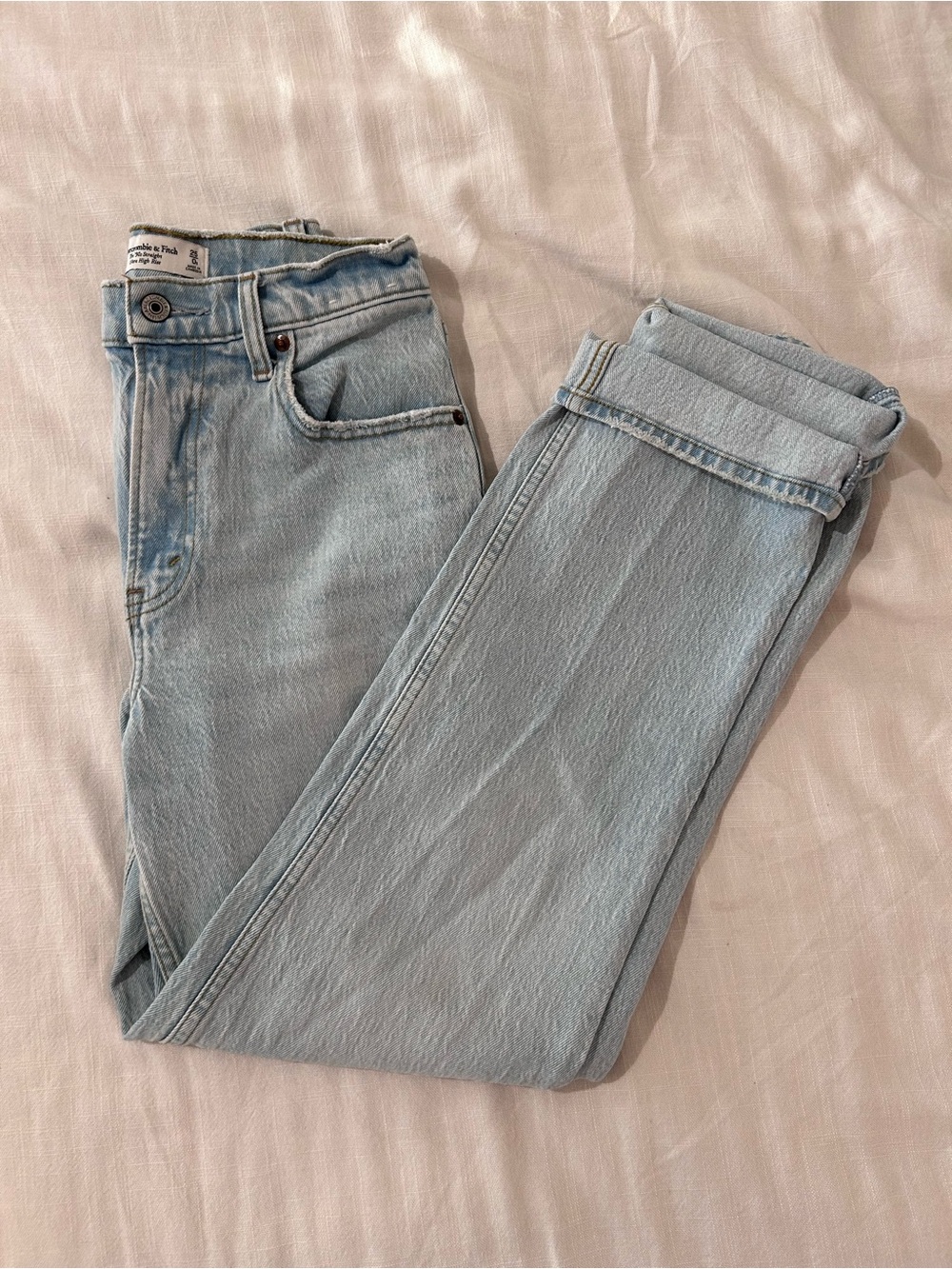 Abercrombie 90s Straight Ultra High Rise Jeans 25 0S Light Wash